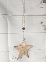 Holzstern mit Holzperlenkette zum Aufhängen